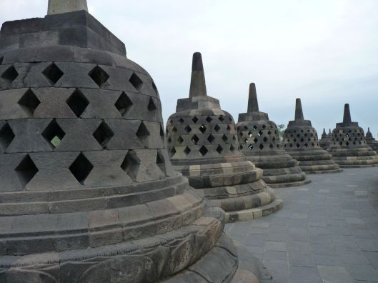 stupas 5